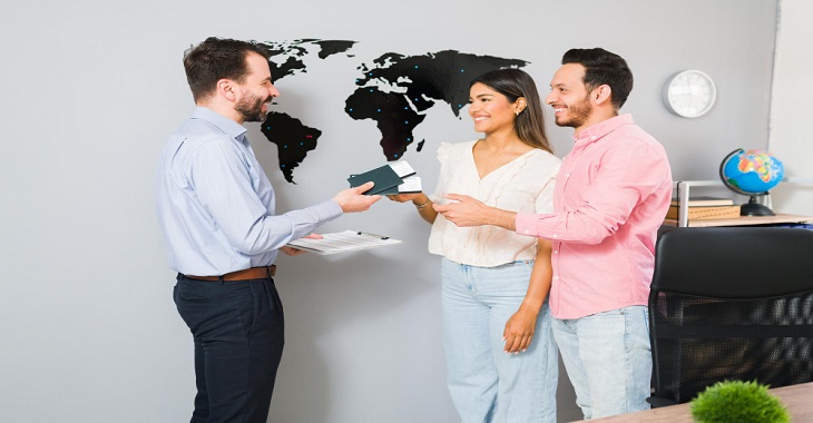 You are currently viewing How to Move Dubai from India: All You Need to Know in 2025